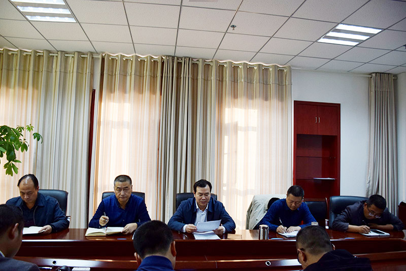 公司認(rèn)真?zhèn)鬟_(dá)學(xué)習(xí)市第四次黨代會精神