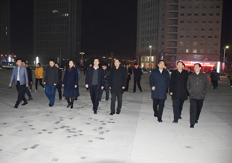 省委副書記歐陽堅(jiān)一行視察隴南站階州廣場