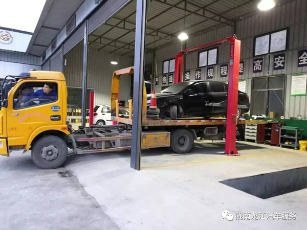 金錘鈑金，銀槍噴漆！龍江汽修值得信賴(lài)！